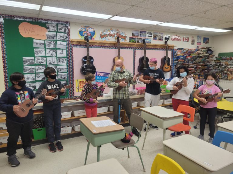 Elliot Lake adds musical instuments to class rooms